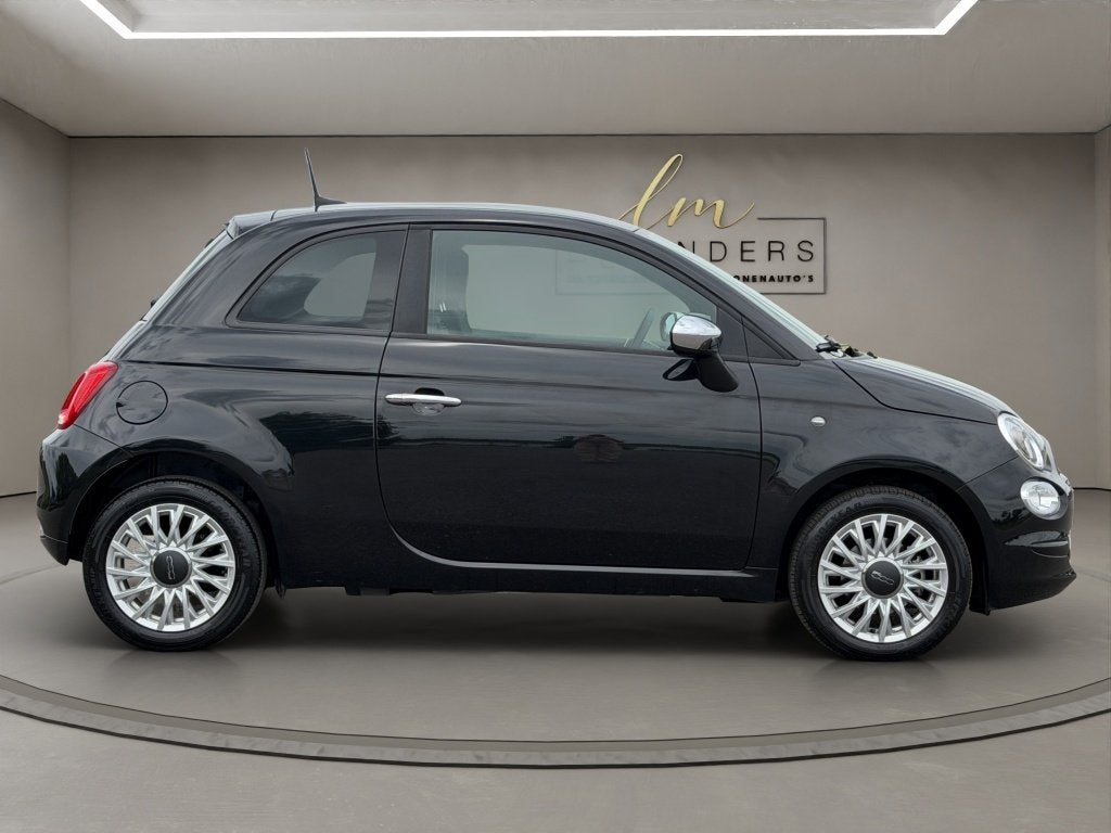 Fiat 500 1.0 Hybrid Dolcevita 2023 Zwart | Apple CarPlay | A, Keurmerk '100% Onderhouden', Gebruikt, Euro 6, Leder en Stof