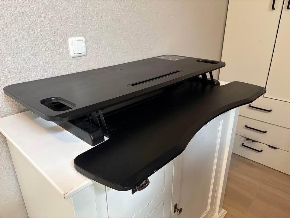 Zit sta bureau verhoger - UPdesk, Huis en Inrichting, Ophalen, Zwart, Gebruikt, 62 cm