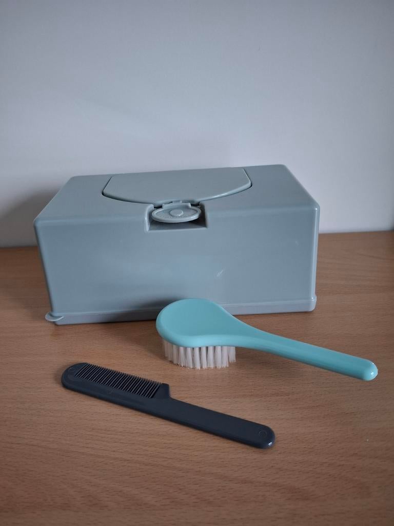 Billendoekjes box, haarborstel en kammetje voor baby, Kinderen en Baby's, Badjes en Verzorging, Ophalen of Verzenden, Zo goed als nieuw