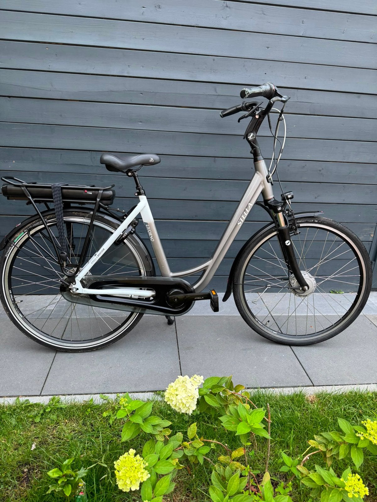Stella Livorno Elektrische fiets Accu 522Wh, Zo goed als nieuw, 51 tot 55 cm, 50 km per accu of meer, Ophalen