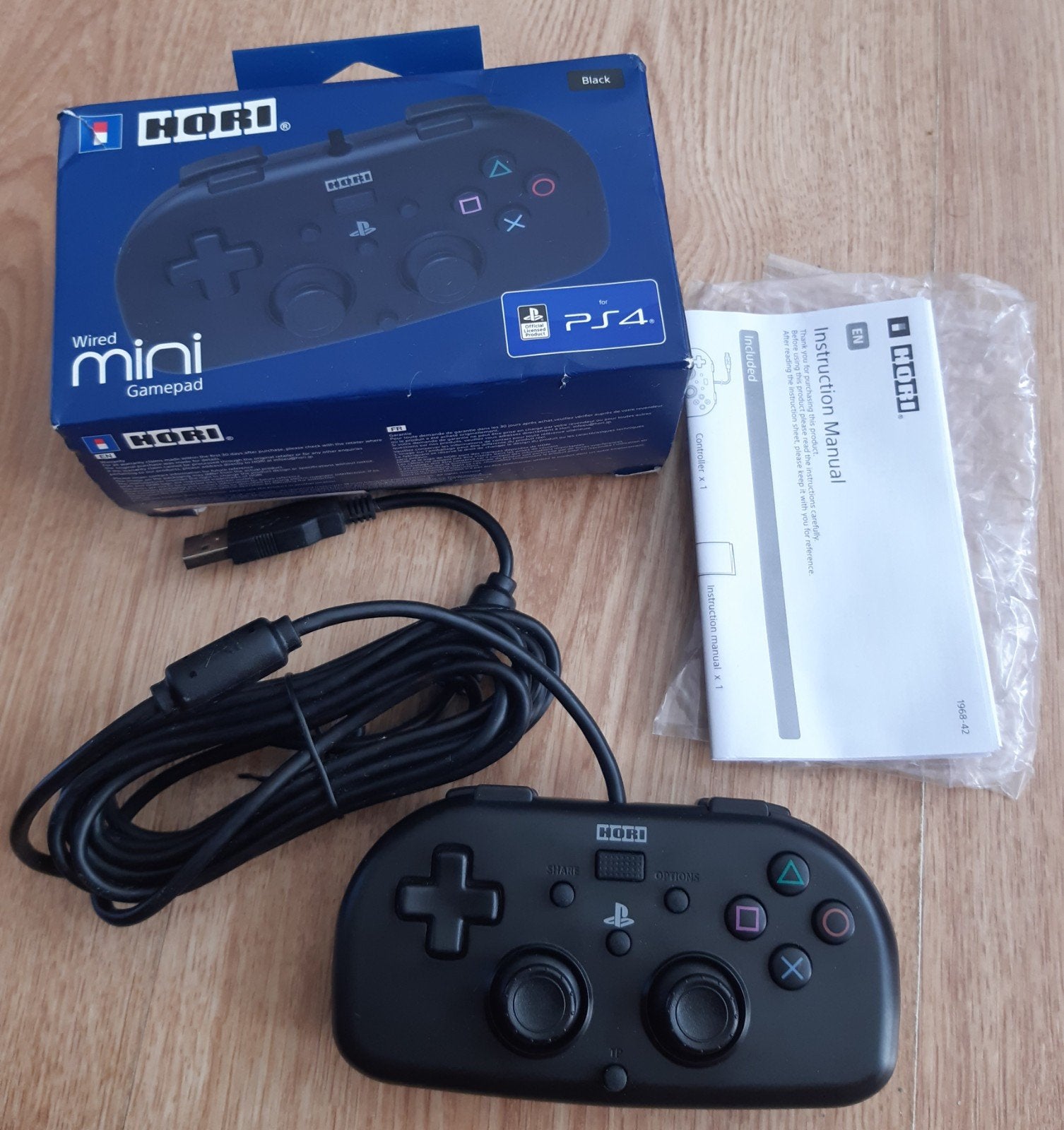 Hori Wired Mini Gamepad / Controller - PS4, Spelcomputers en Games, Spelcomputers | Sony PlayStation Consoles | Accessoires, PlayStation 4