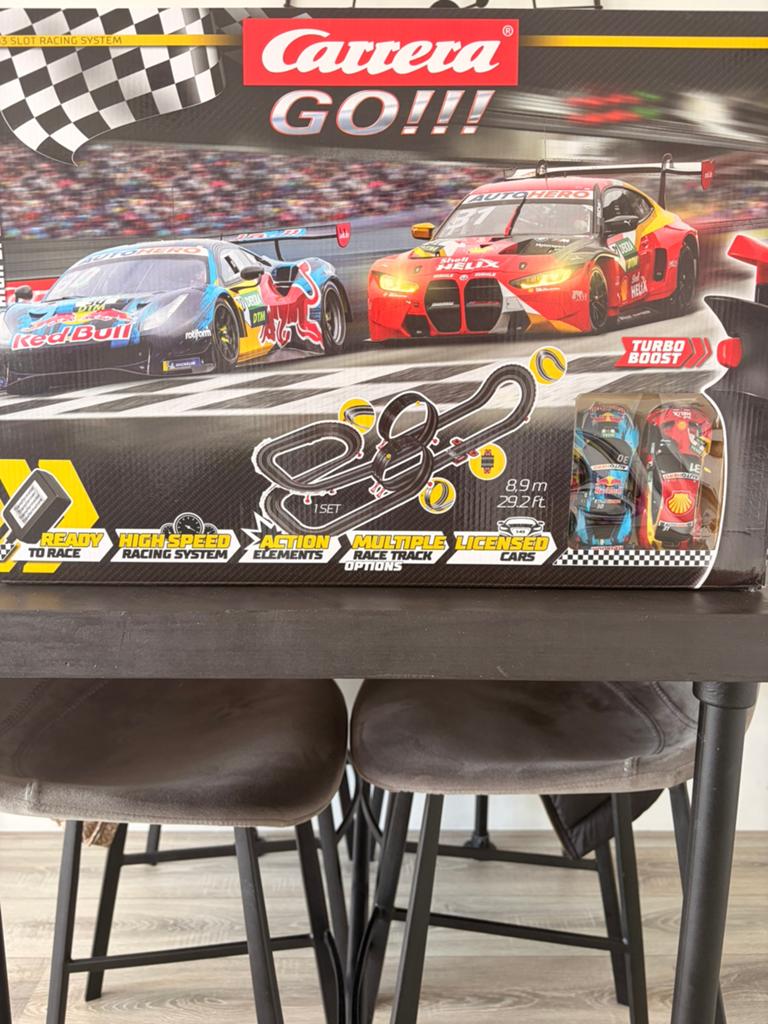Carrera GO Racebaan – Turbo Boost – 8,9 meter – Compleet set, Kinderen en Baby's, Speelgoed | Racebanen, Ophalen, Carrera, Zo goed als nieuw