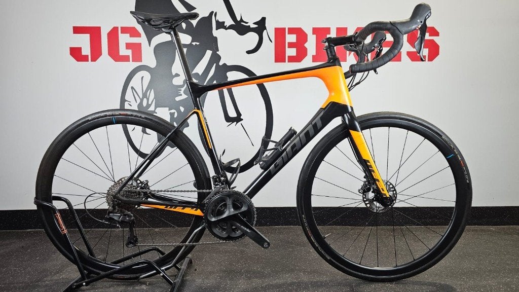 racefiets giant defy advanced 2 disc + carbon wielen, Ophalen, Zo goed als nieuw