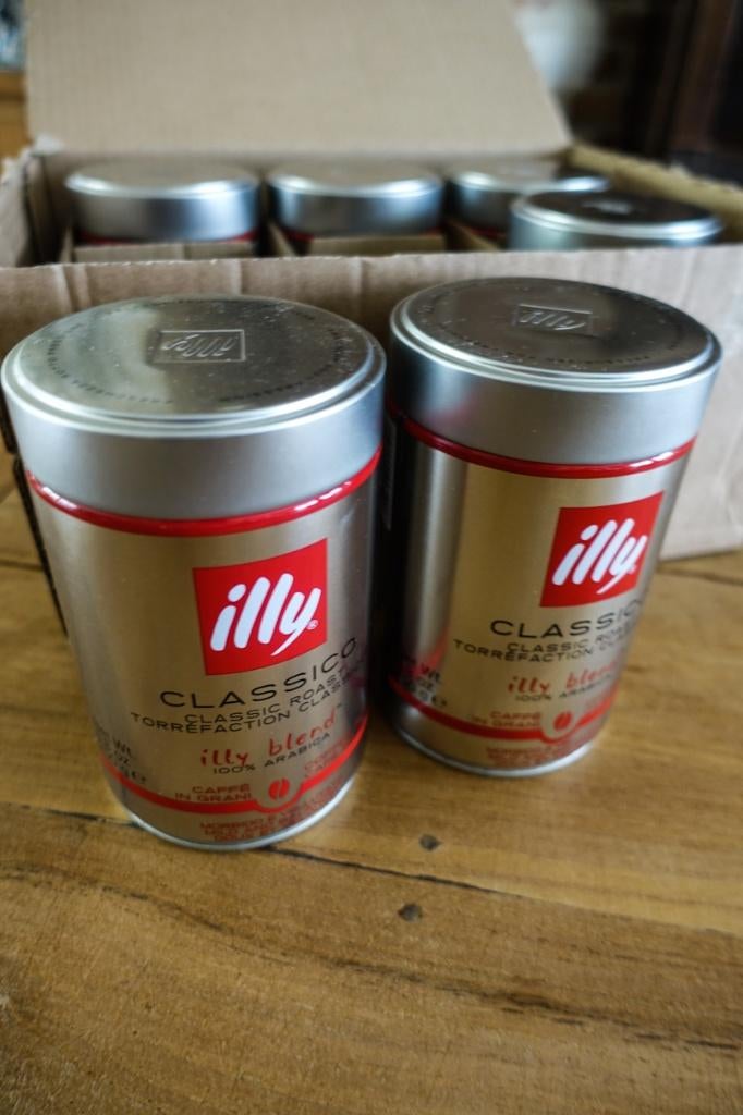 grote partij zgan lege schone illy blikken 0.50 per stuk, Verzamelen, Ophalen of Verzenden, Zo goed als nieuw, Overige