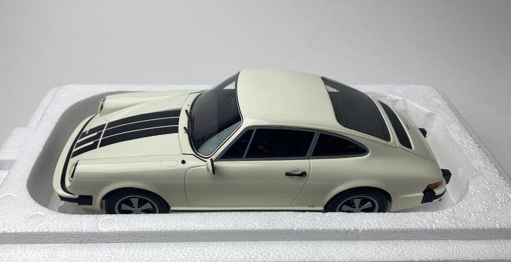 JSN Schuco Pro18 1:18 Porsche 911 coupé (1977), wit, resin, Overige merken, -, Nieuw, Ophalen of Verzenden