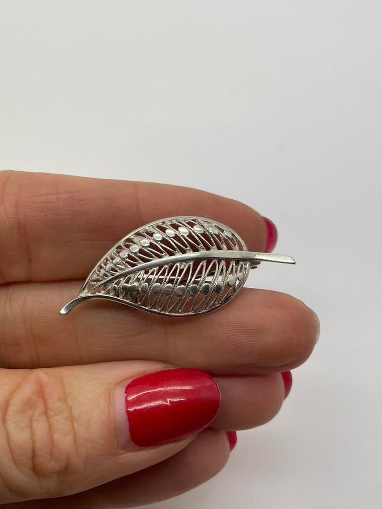 D246 Prachtige zilveren broche veer, Ophalen of Verzenden, Zilver, Broche