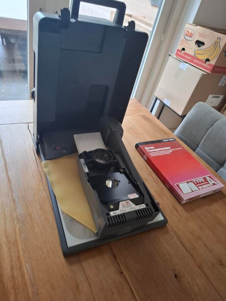 Draagbare overheadprojector M3 - Goed werkend, Audio, Tv en Foto, Beamers, Gebruikt, Overige technologieën, Overige resoluties