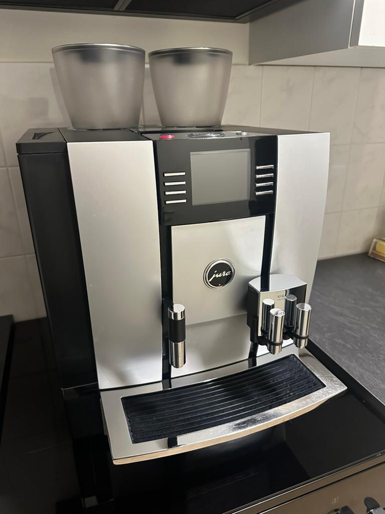 Jura Giga X7 professional, Ophalen, Gemalen koffie, Gebruikt, 10 kopjes of meer