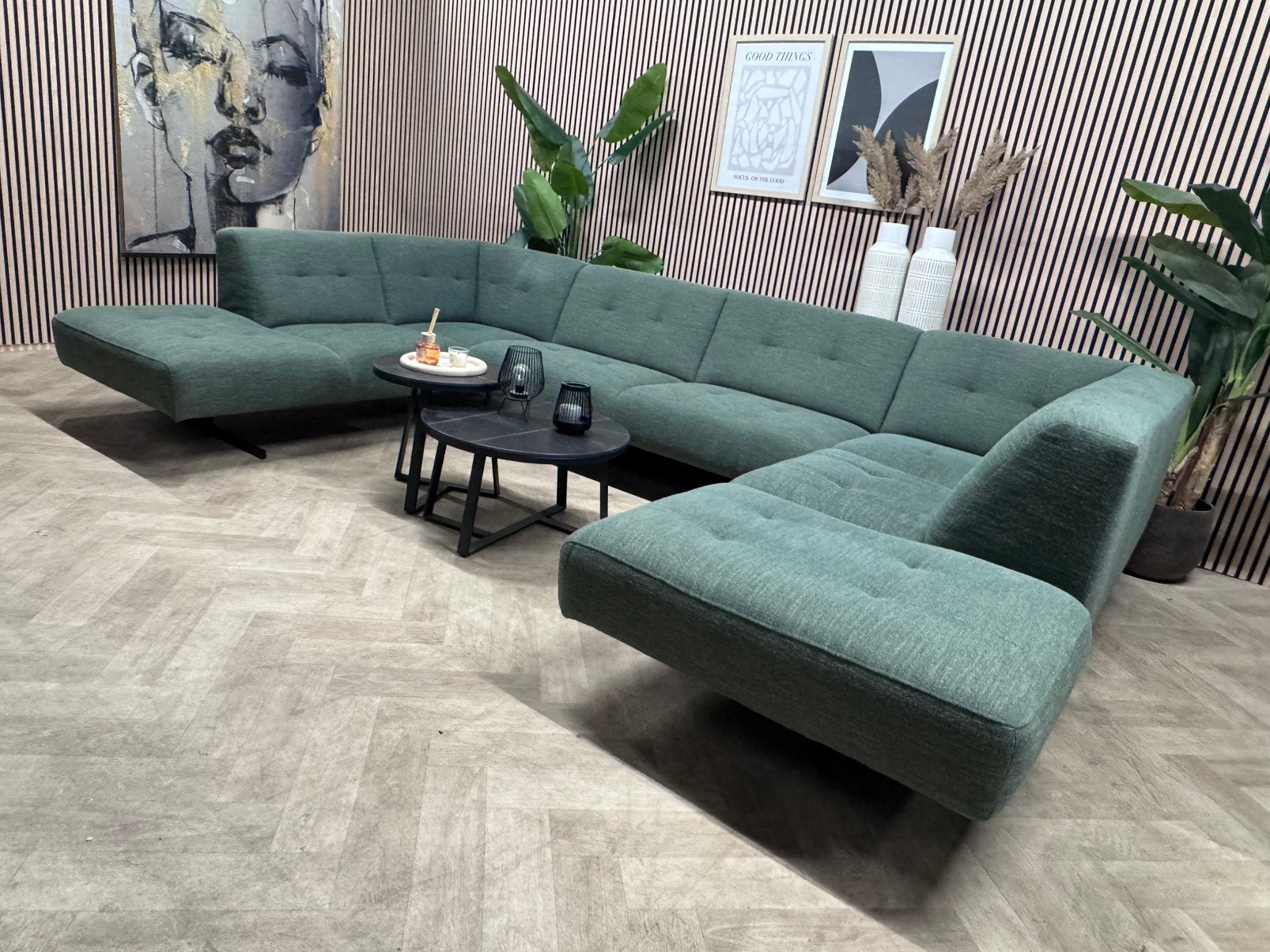 ZGAN Montel Traffic U-Bank / Hoekbank - Groen - 365cm, Huis en Inrichting, -, Hoekbank, 300 cm of meer, Ophalen of Verzenden