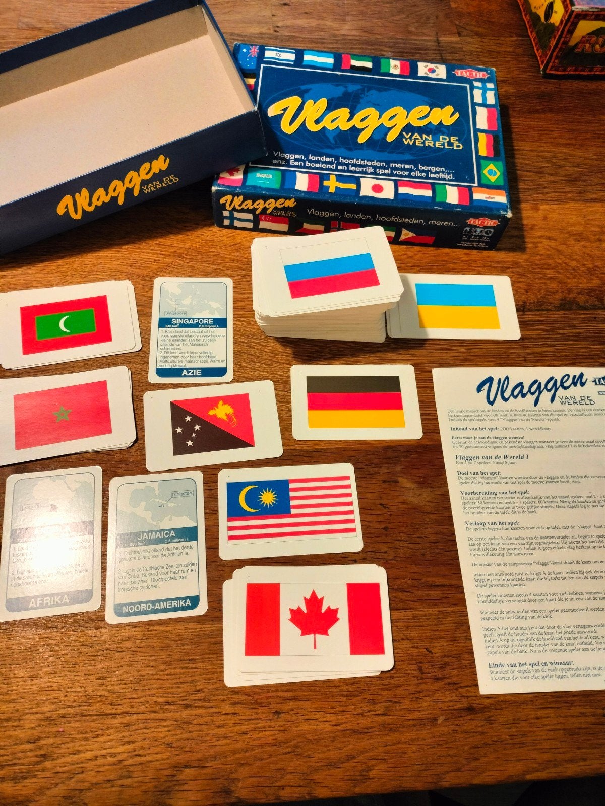 Vlaggen spel, kwartet / memorie achtig, Ophalen of Verzenden