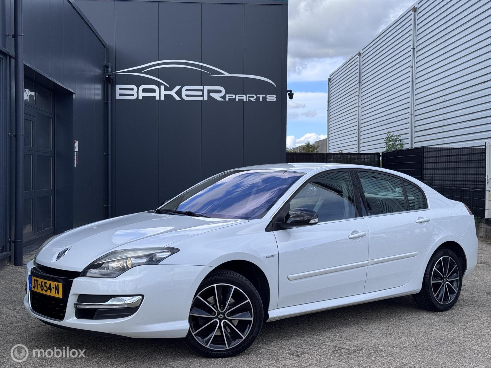 Renault Laguna 2.0 dCi Bose S/S ~ Xenon ~ Top staat ~, Voorwielaandrijving, 4 cilinders, Wit, Leder