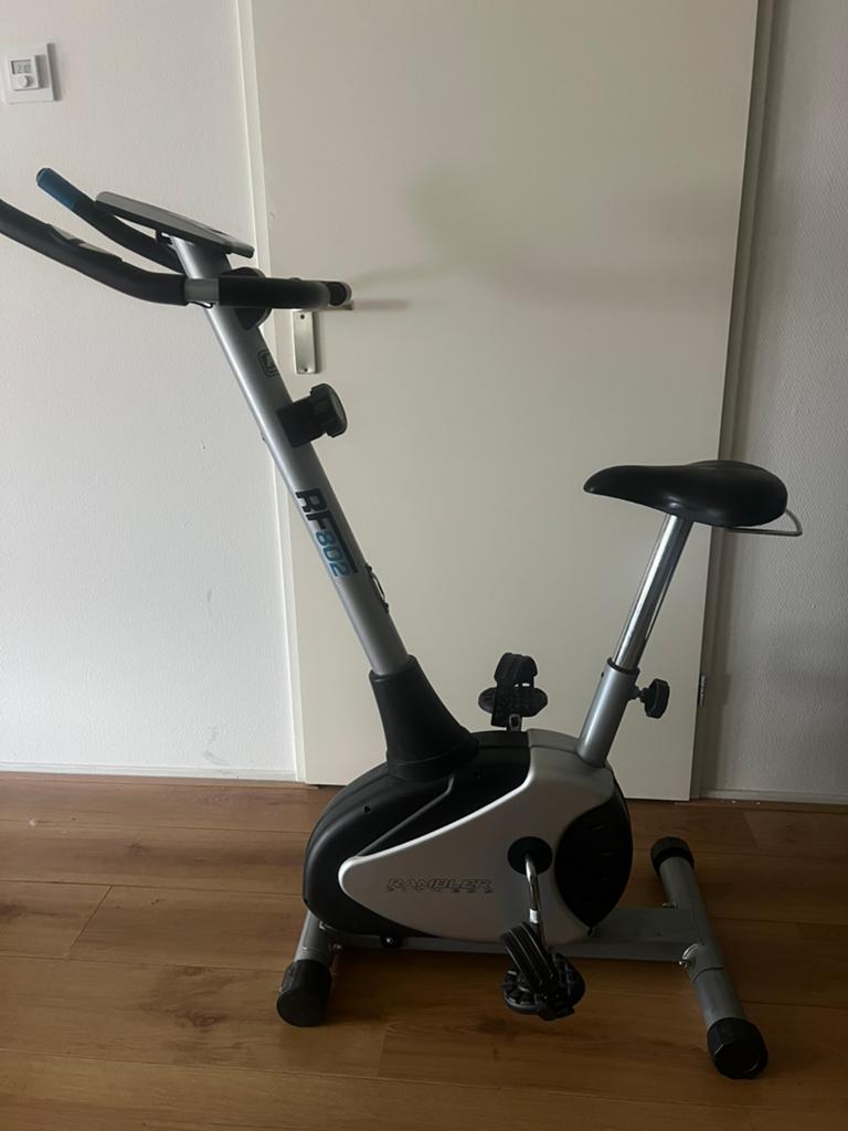 Rambler Fitness RF802 Hometrainer - Goede staat, Sport en Fitness, Fitnessapparatuur, Ophalen, Gebruikt, Benen, Hometrainer