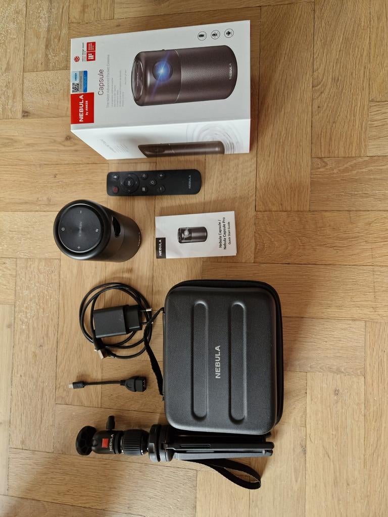 Nebula Capsule Mini Beamer met Statief en Hoes, HD (720), Ophalen of Verzenden, Zo goed als nieuw, Nebula