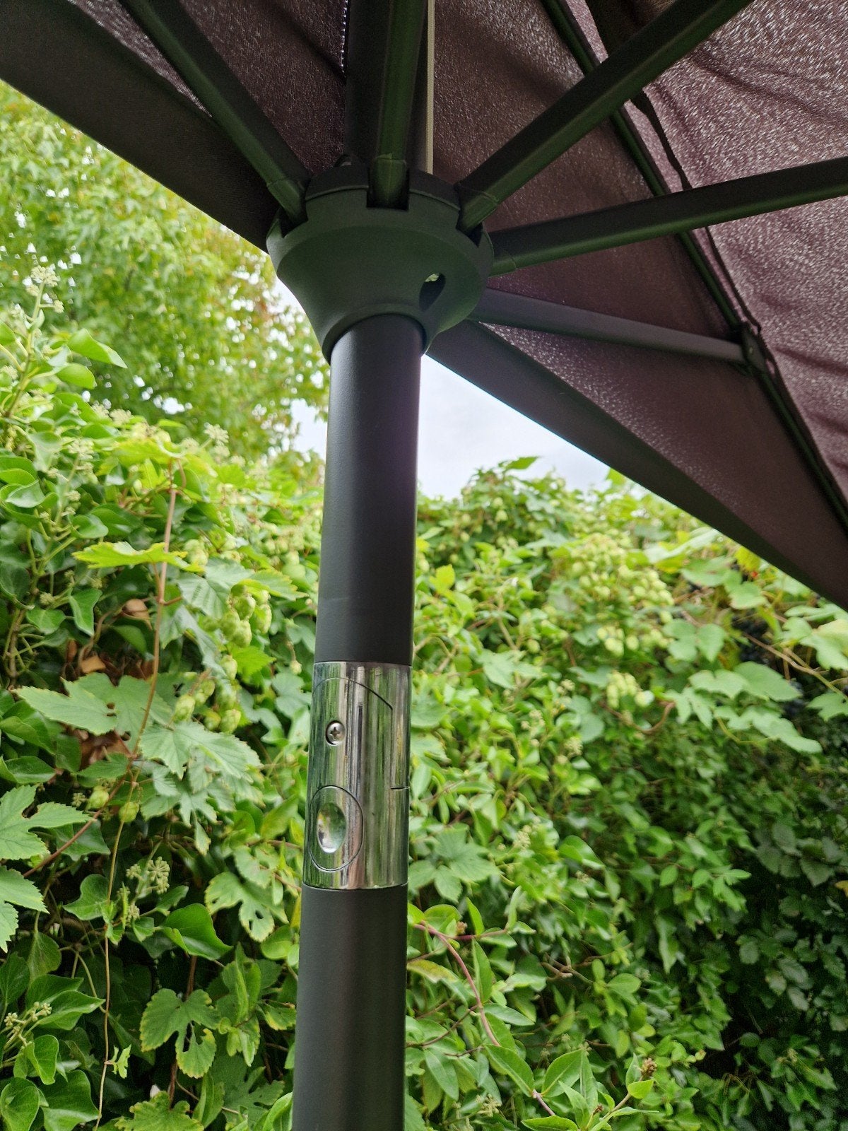 Foto 6 van Parasol (half) 270x140cm met voet - Grijs - Kantelbaar en Ve
