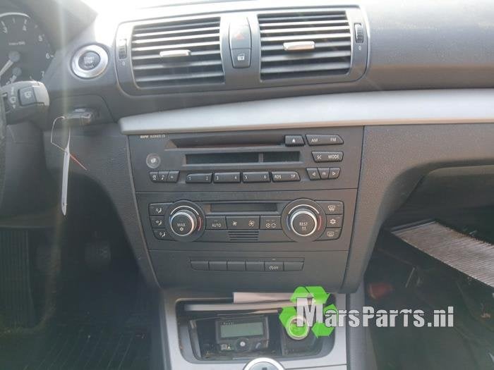 Radio CD Speler van een BMW 1-Serie, Gebruikt, -, -, Ophalen of Verzenden