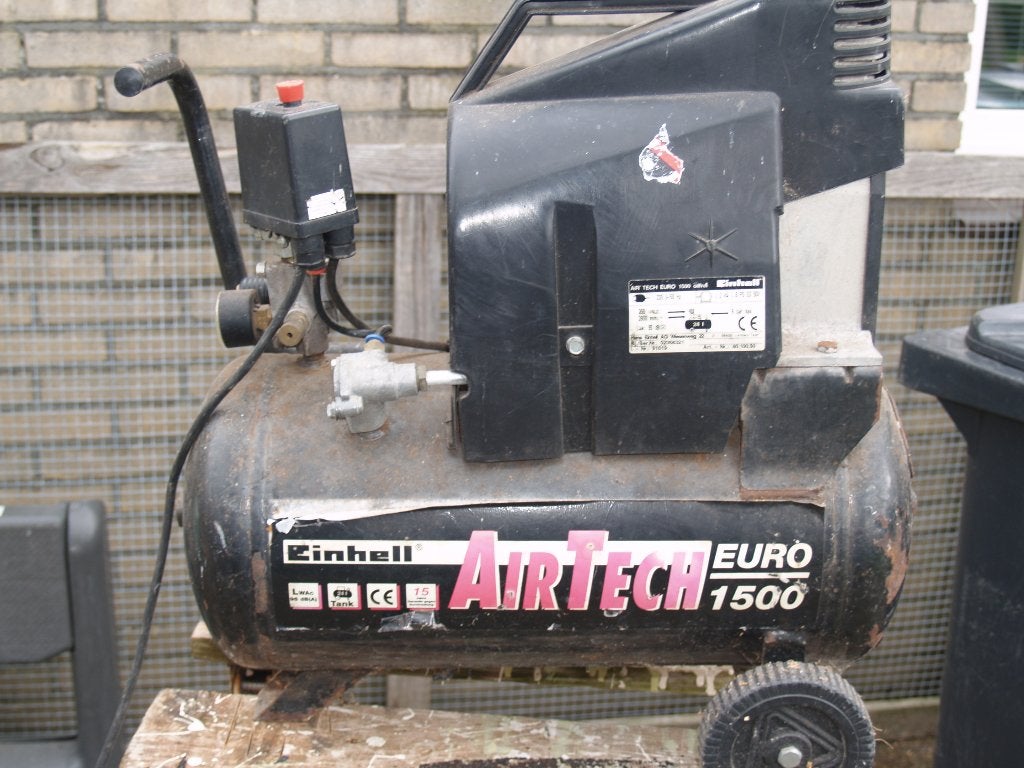 COMPRESSOR, Ophalen, Gebruikt, 6 tot 10 bar, Minder dan 200 liter/min