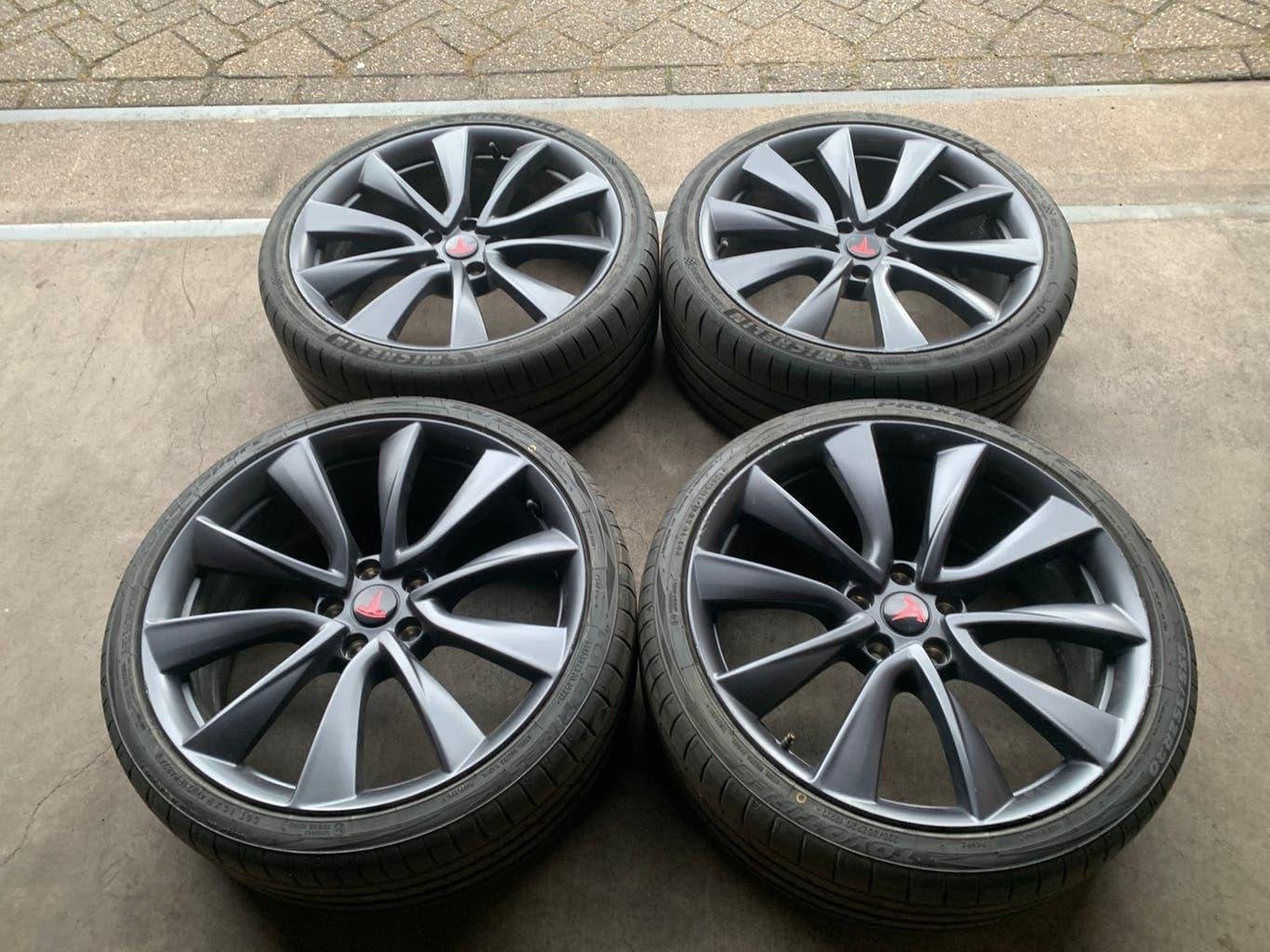 TESLA MODEL 3 PERFORMANCE VELGEN + BANDEN 235 35 R20 + TPMS, Gebruikt, ., Banden en Velgen, Ophalen of Verzenden