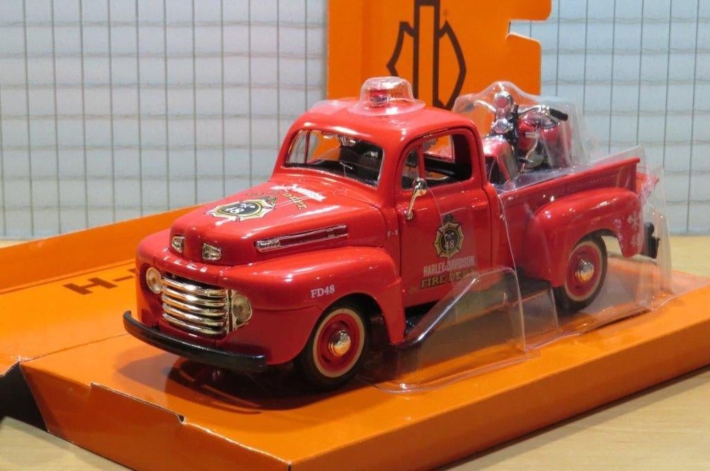 Ford F-1 pickup + Harley Davidson EL Knucklehead 1:24 32191, Maisto, May Cheong Group France S.A.S., Auto, Nieuw