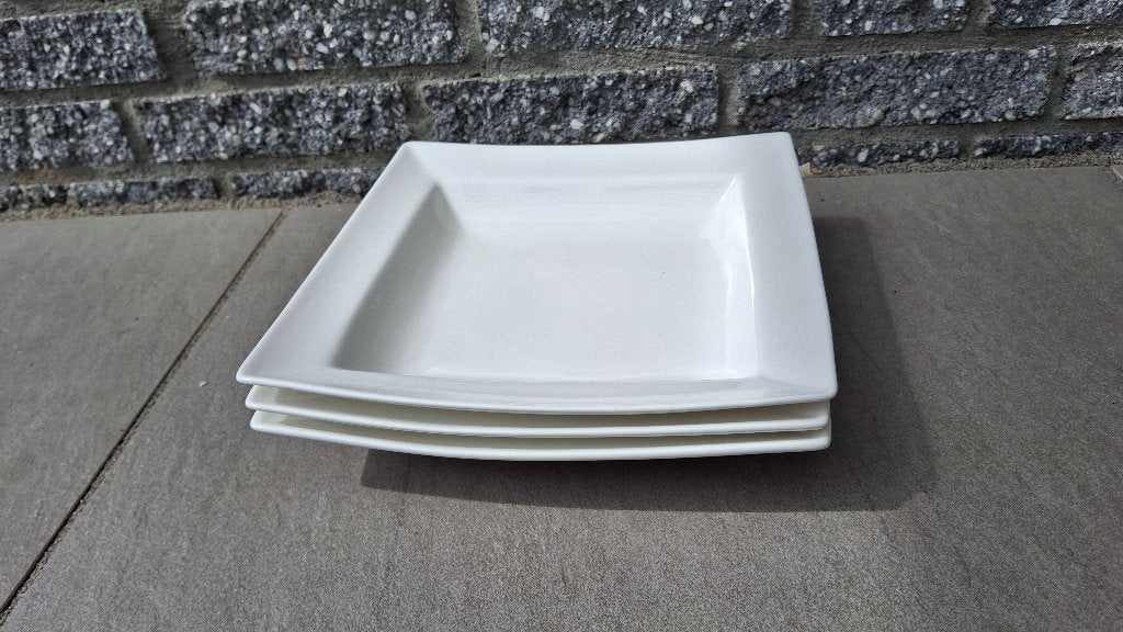 3 vierkante diepe borden 26cm van de Xenos, Ophalen of Verzenden, Zo goed als nieuw, Bord(en), Overige stijlen