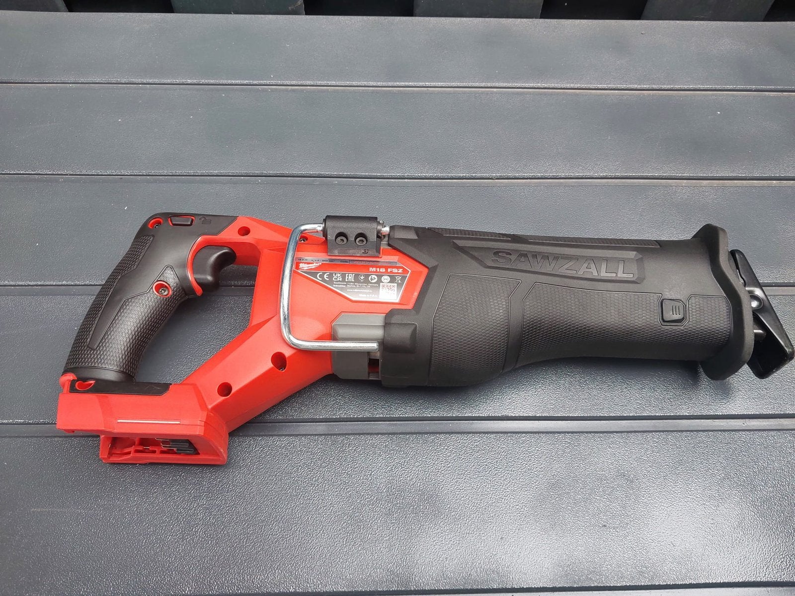 Milwaukee fuel sawzall, 70 mm of meer, Ophalen of Verzenden, Zo goed als nieuw, Afkortzaag