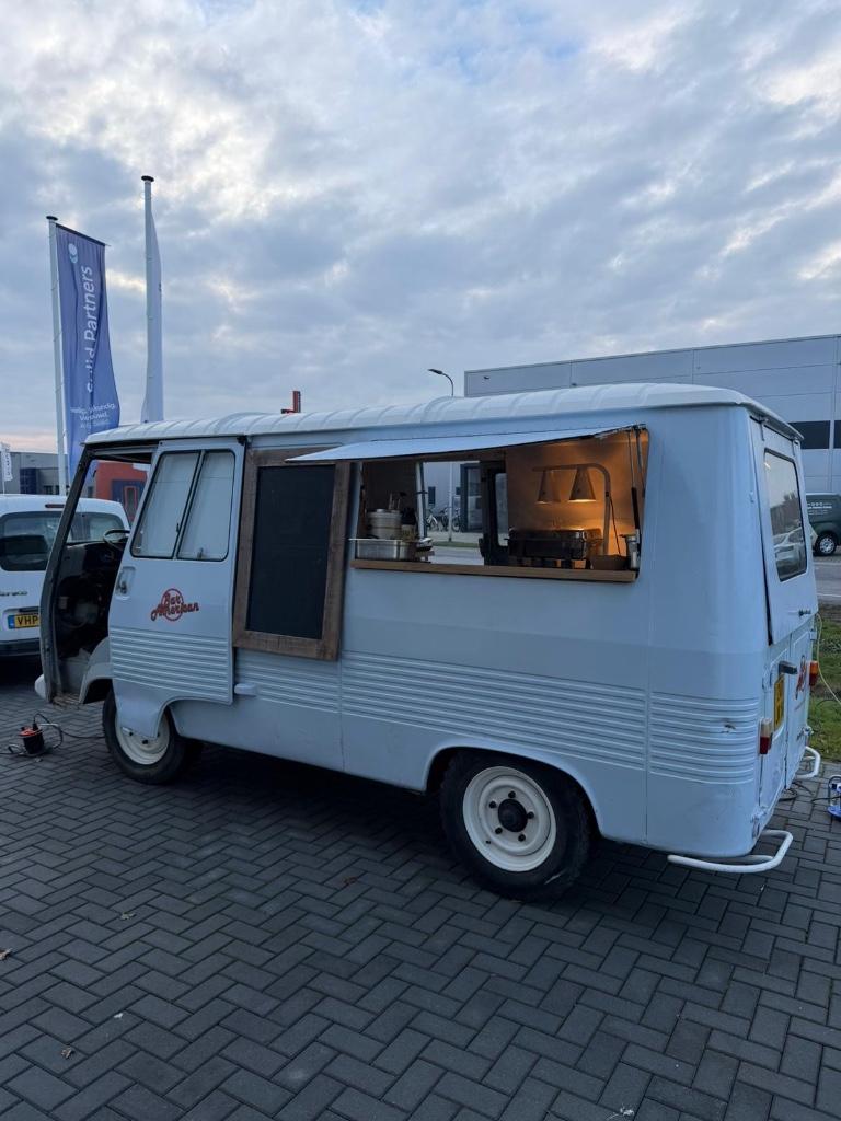 Peugeot J7 Foodtruck te huur!, Ophalen of Verzenden, Snacks