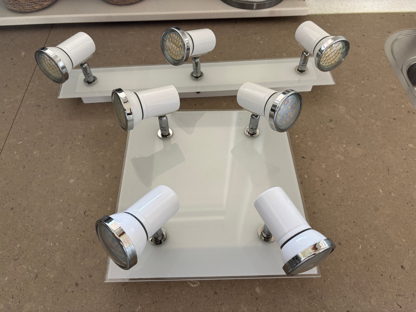 Set van 2 ELGO Tamara witte Plafondspots met LED-verlichting, Ophalen of Verzenden, Zo goed als nieuw, LED, Geschikt voor plafondmontage