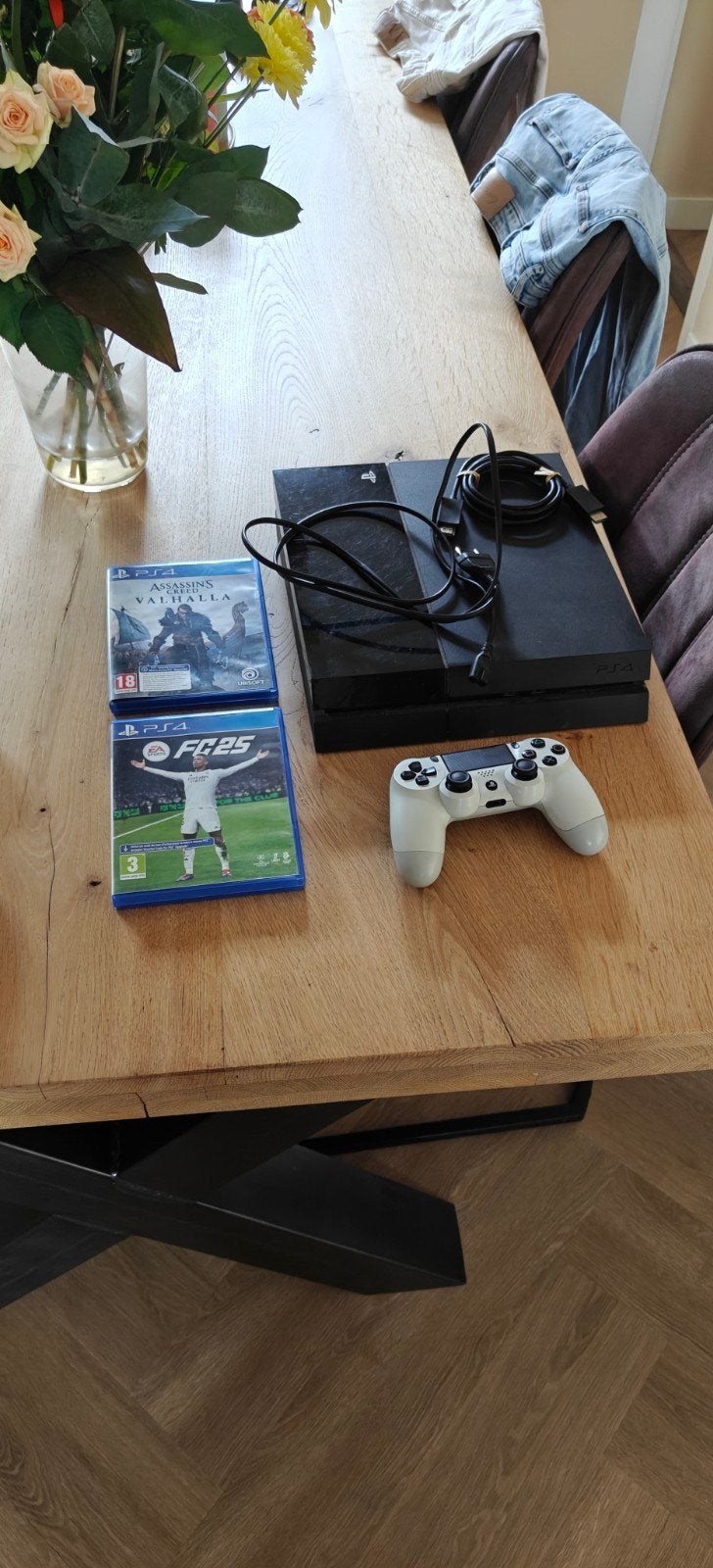 PlayStation 4 (incl. 1 Controller, FC 25 & AC Valhalla) – Ve, Ophalen, Met 1 controller, Original