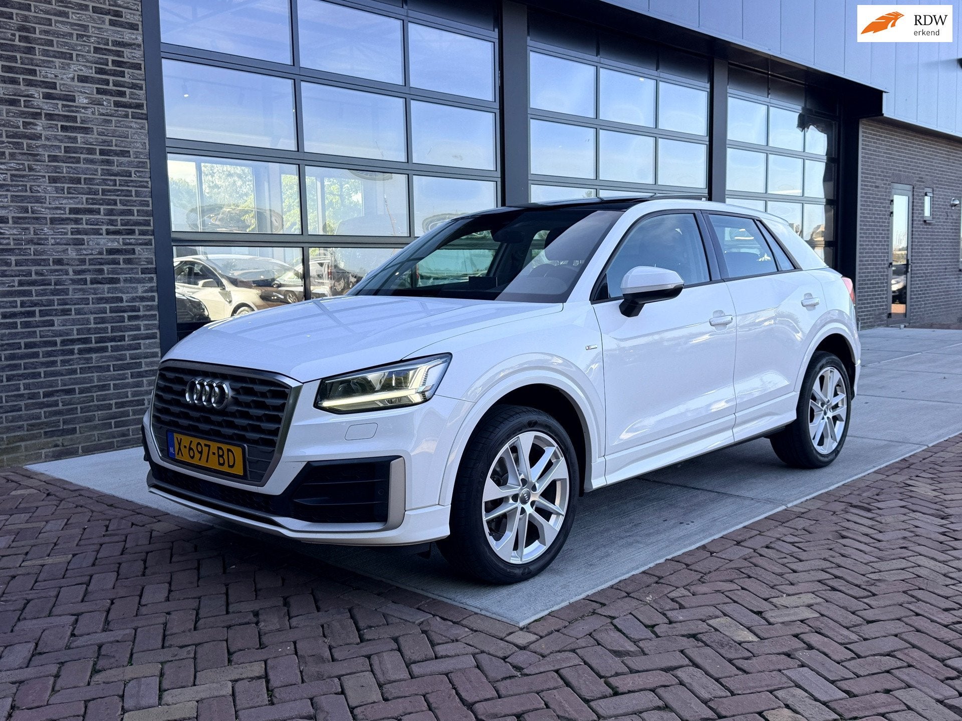 Audi Q2 1.4 TFSI CoD Launch Edition | Pano | Stoelver | LED, Auto's, Voorwielaandrijving, Stof, Gebruikt, 4 cilinders