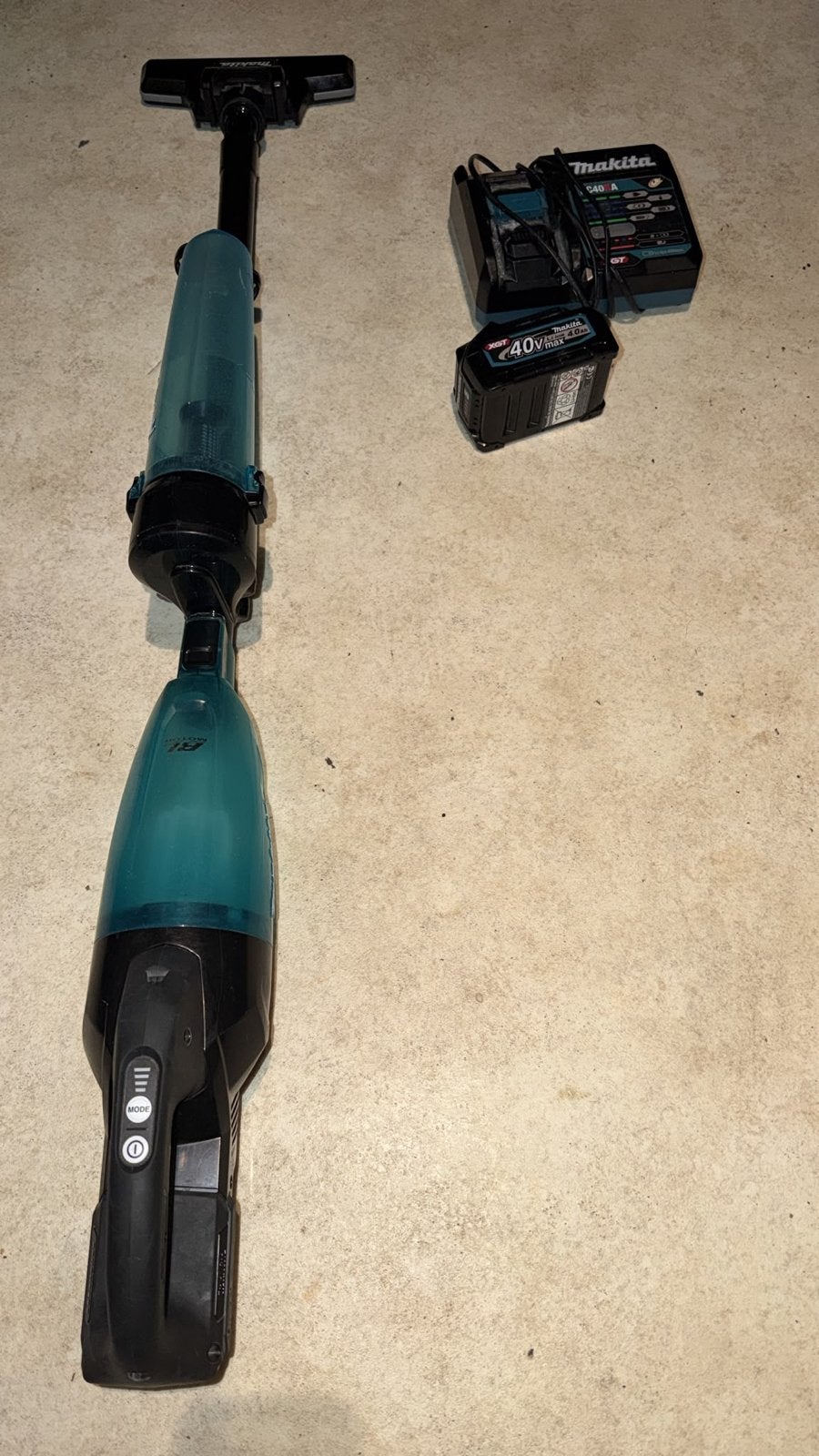 Makita CL001G Stofzuiger Set 40V met Accu en Lader, Draadloos, Ophalen of Verzenden, Zo goed als nieuw, Reservoir