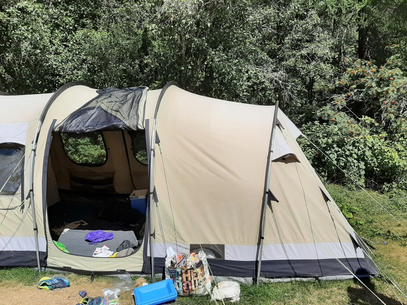 Outwell shasta lake tunneltent 5 personen, Caravans en Kamperen, Tenten, Ophalen, Gebruikt, Tot en met 5