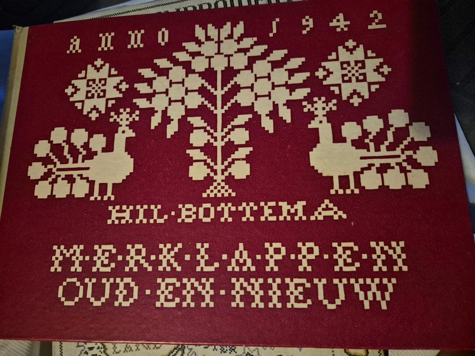 Merkklappen Oud en Nieuw - Hil Bottema (1942), Boeken, Ophalen of Verzenden, Gelezen, Borduren en Naaien, Hil Bottema