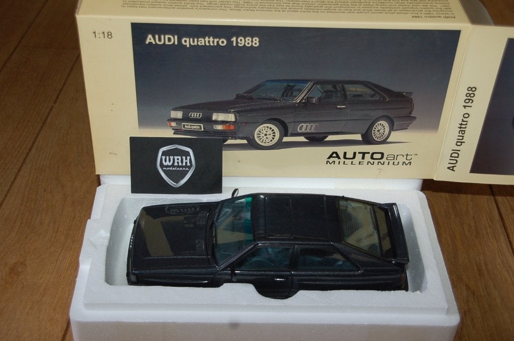 1:18 AUDI QUATTRO LWB satinblack Autoart 70301 WRH, Verzenden, Zo goed als nieuw, Auto, Autoart