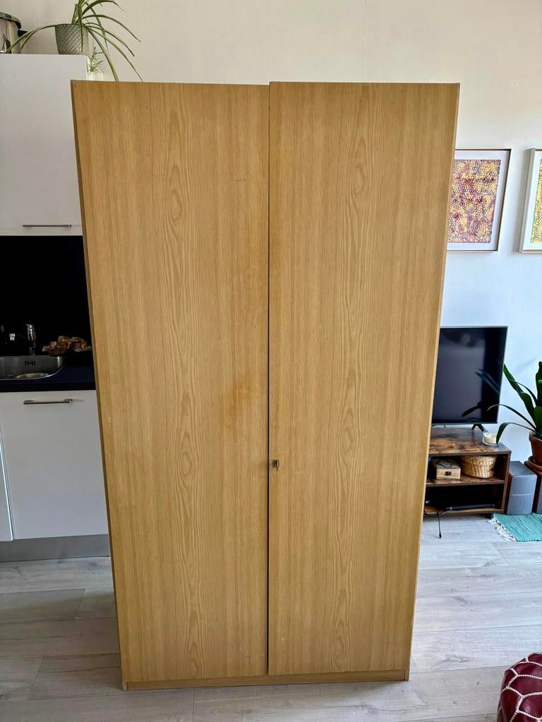 Nette kast, Ophalen, Met deur(en), Gebruikt, 50 tot 100 cm