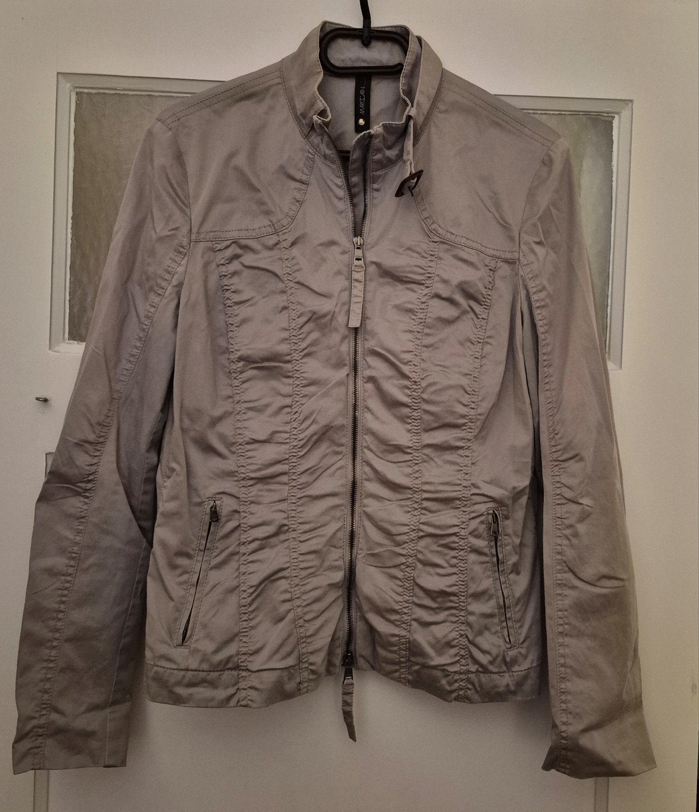 Marccain jasje maat 4 / 40 in nieuwstaat, Ophalen of Verzenden, Zo goed als nieuw, Maat 38/40 (M), Beige