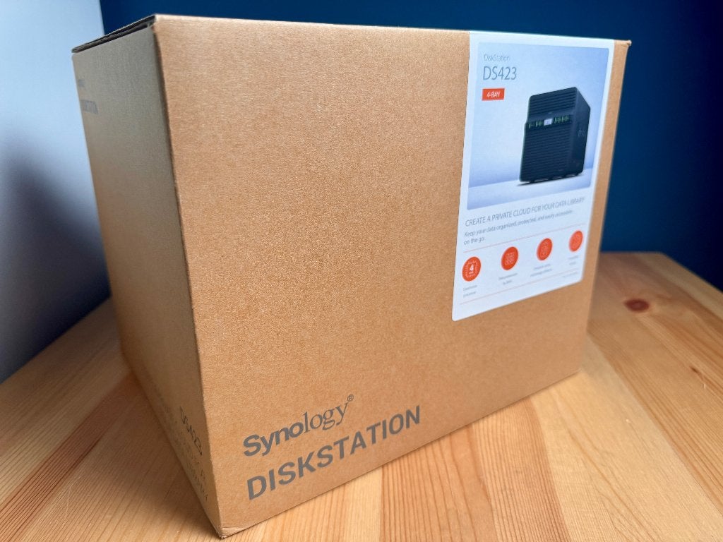 Synology DS423 NAS + new 4Tb Seagate, Computers en Software, NAS, Verzenden, Nieuw