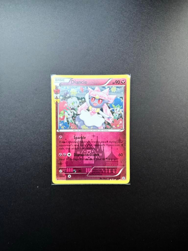 Diancie pokemon kaart, Ophalen of Verzenden, Zo goed als nieuw