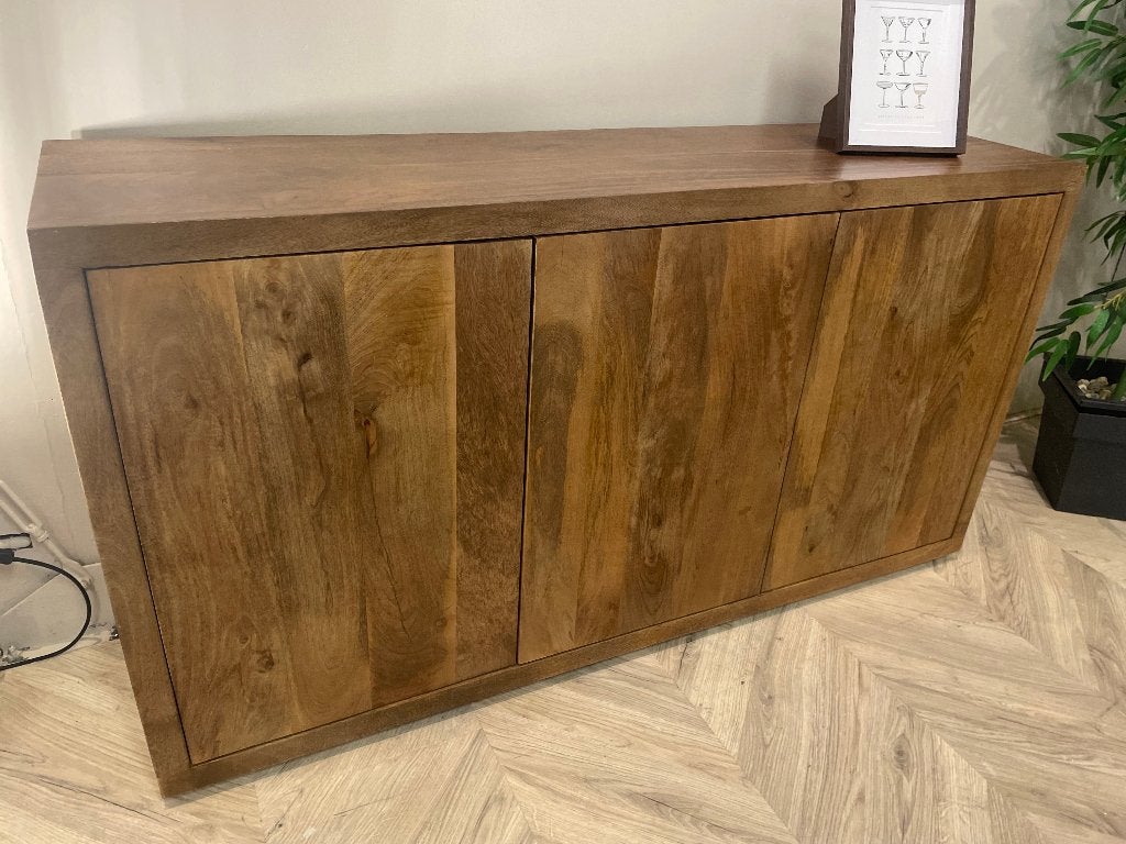 LEEGVERKOOP DRESSOIR MODERN MANGO WALNOOT CHEFMEUBEL ! 599, Bruin, Nieuw, Ophalen of Verzenden, Modern