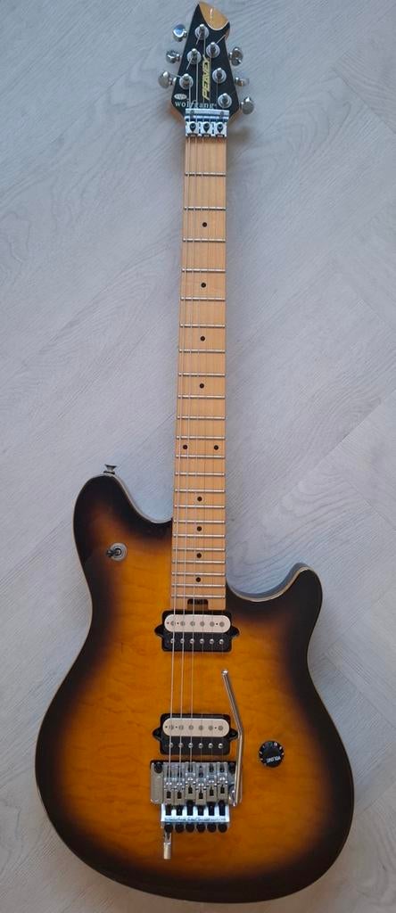 Peavey Wolgang EXP Special Eddie Van Halen Model Gitaar., Ophalen of Verzenden, Zo goed als nieuw, Solid body, Overige merken