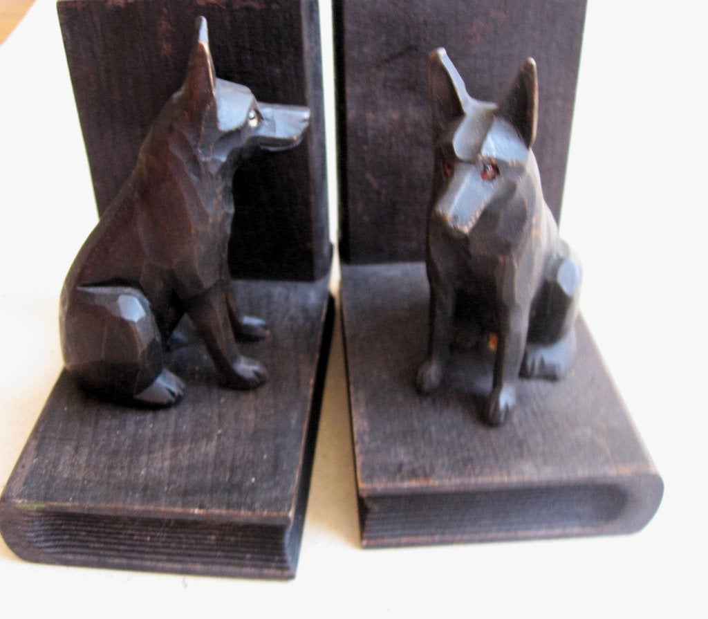 Art deco handgesneden houten boekensteunen met wolfshonden, Overige typen, Art deco, Ophalen of Verzenden, Hout