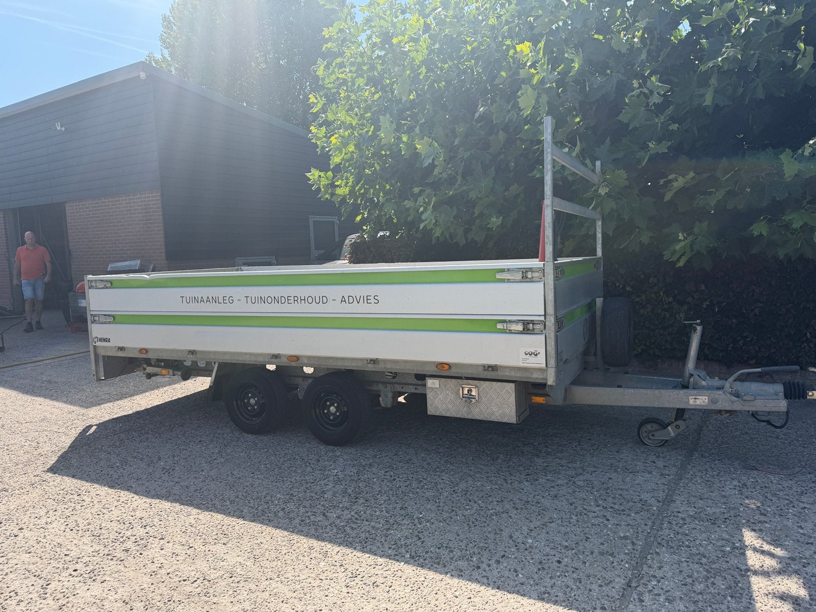 Henra plateauwagen 350x185 met hydraulisch laadkraantje, Ophalen, Zo goed als nieuw