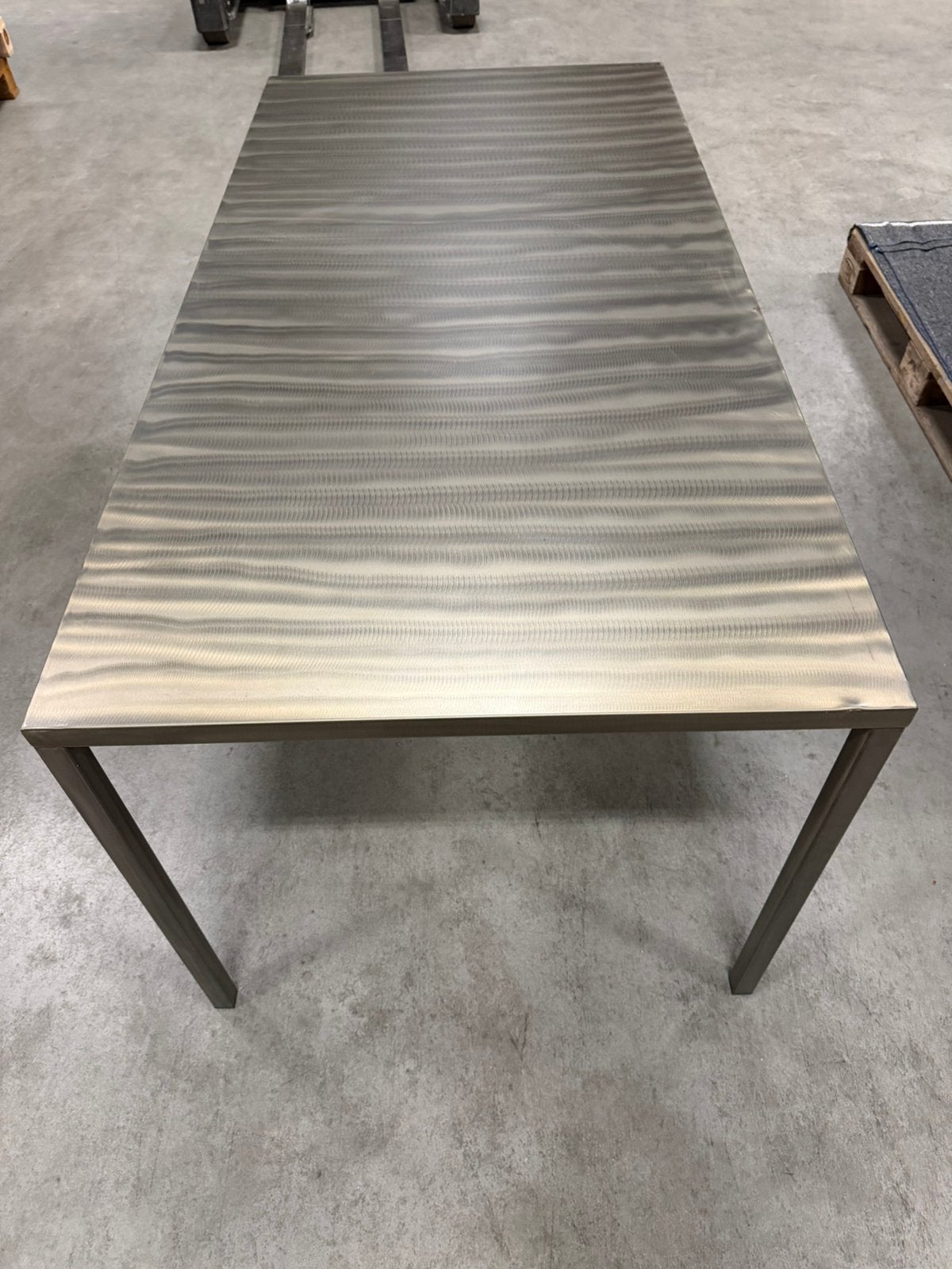 Langwerpige tafel 160x80 73 cm hoog. Geheel metaal, Ophalen, Gebruikt, 50 tot 100 cm, Rechthoekig