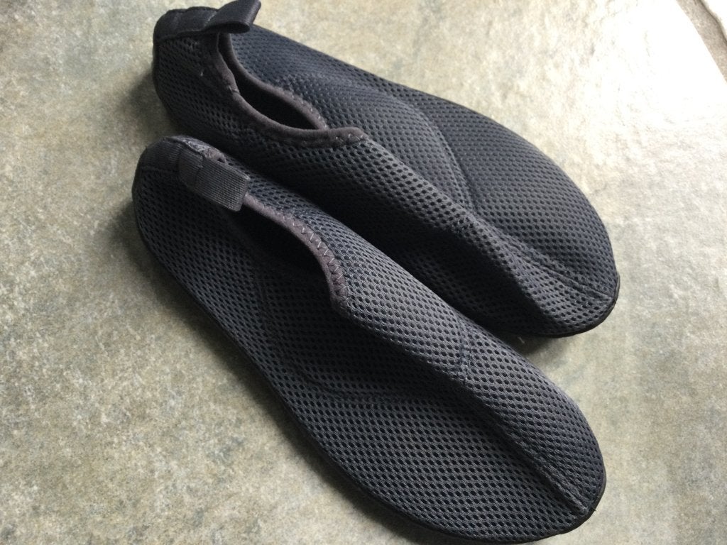 Waterschoenen maat 36/37 slechts 1x gebruik Decathlon., Watersport en Boten, Watersportkleding, Kind, Zeil- of Surfschoenen, Ophalen of Verzenden