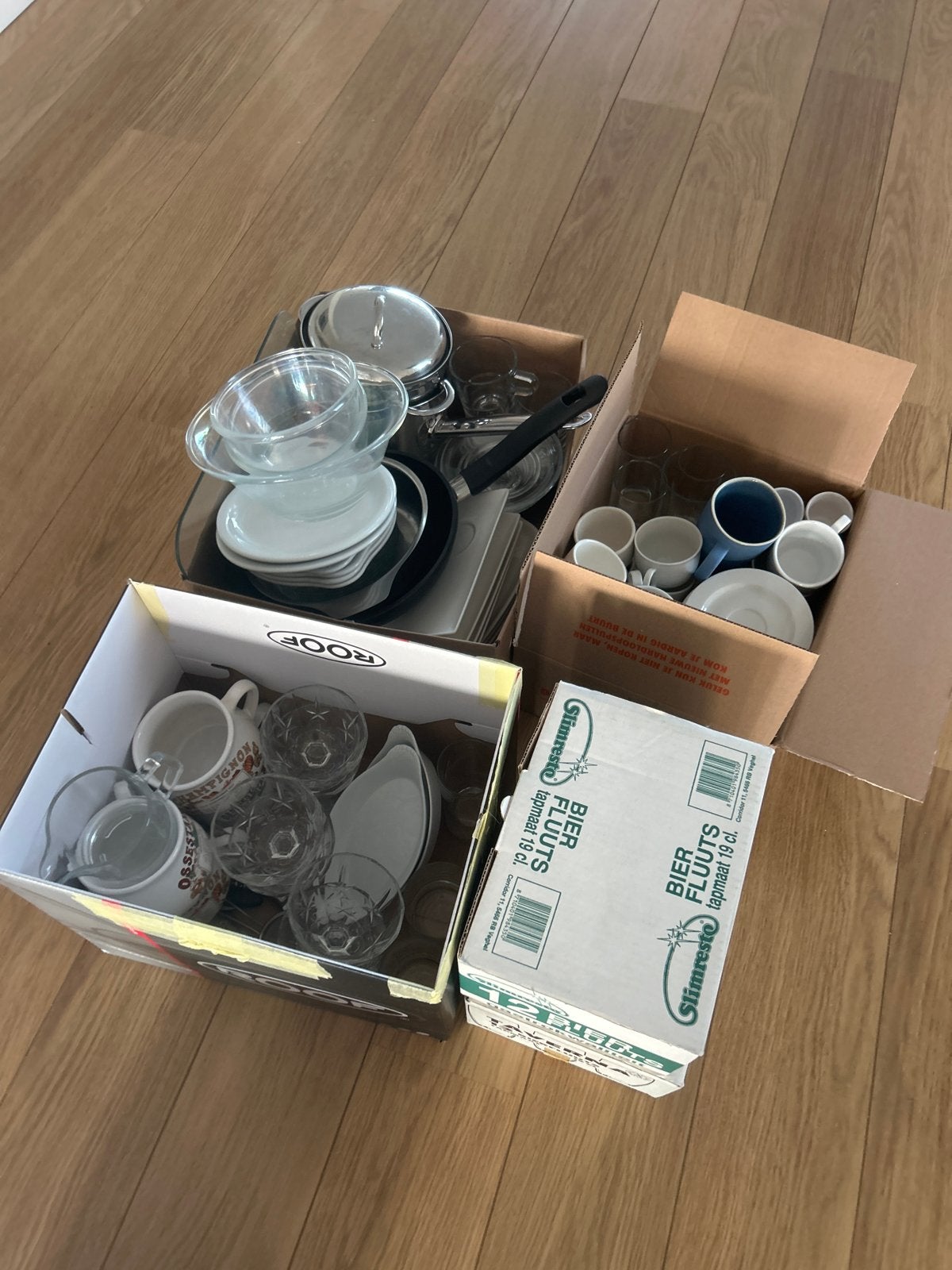 Partij servies, pannen en glazen, Huis en Inrichting, Keuken | Servies, Overige materialen, Gebruikt, Overige merken, Ophalen of Verzenden