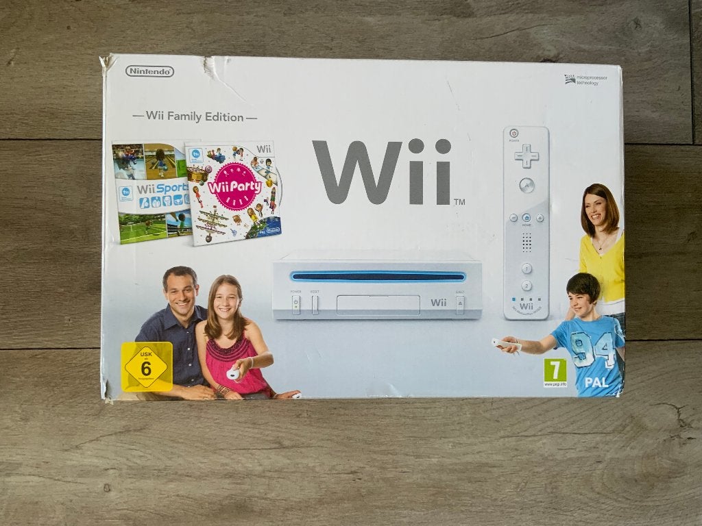 Nintendo Wii Family Pack in doos Wii Party + Wii Sports, Ophalen of Verzenden, Zo goed als nieuw, Met 1 controller