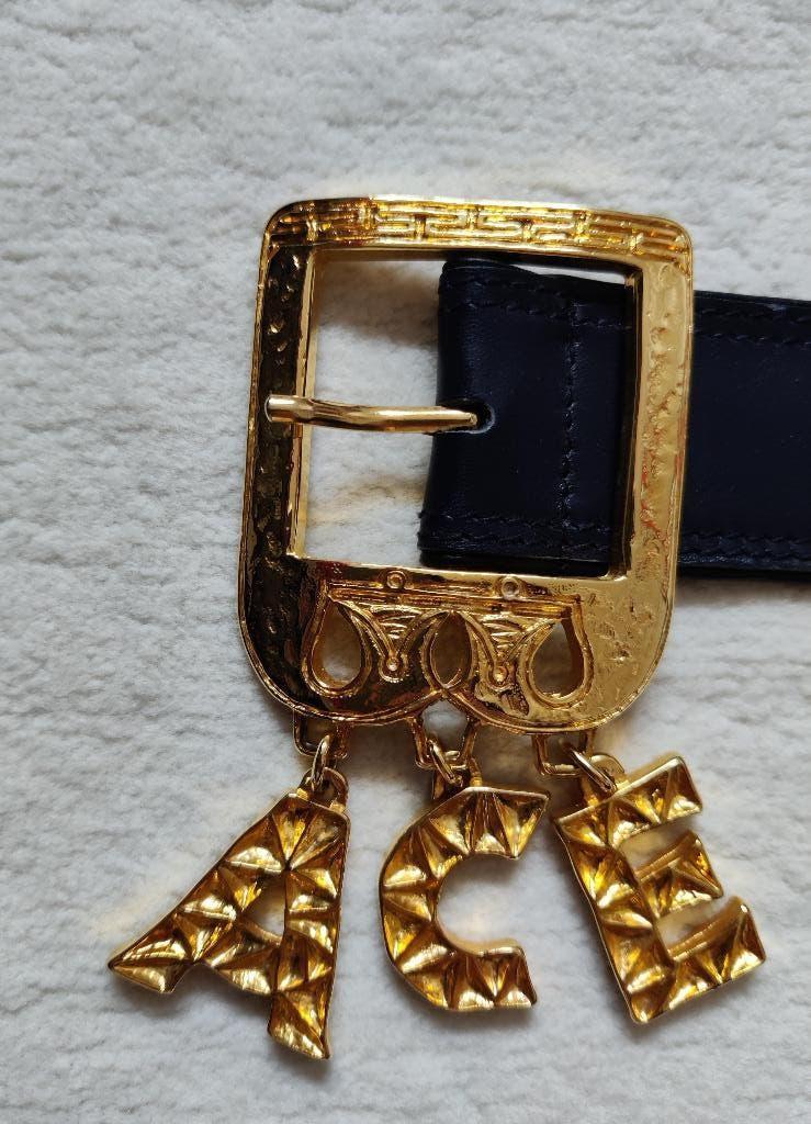Escada riem donkerblauw goudkleurige gesp + letters A C E, 3 tot 5 cm, Echt leder, Escada, Ophalen of Verzenden
