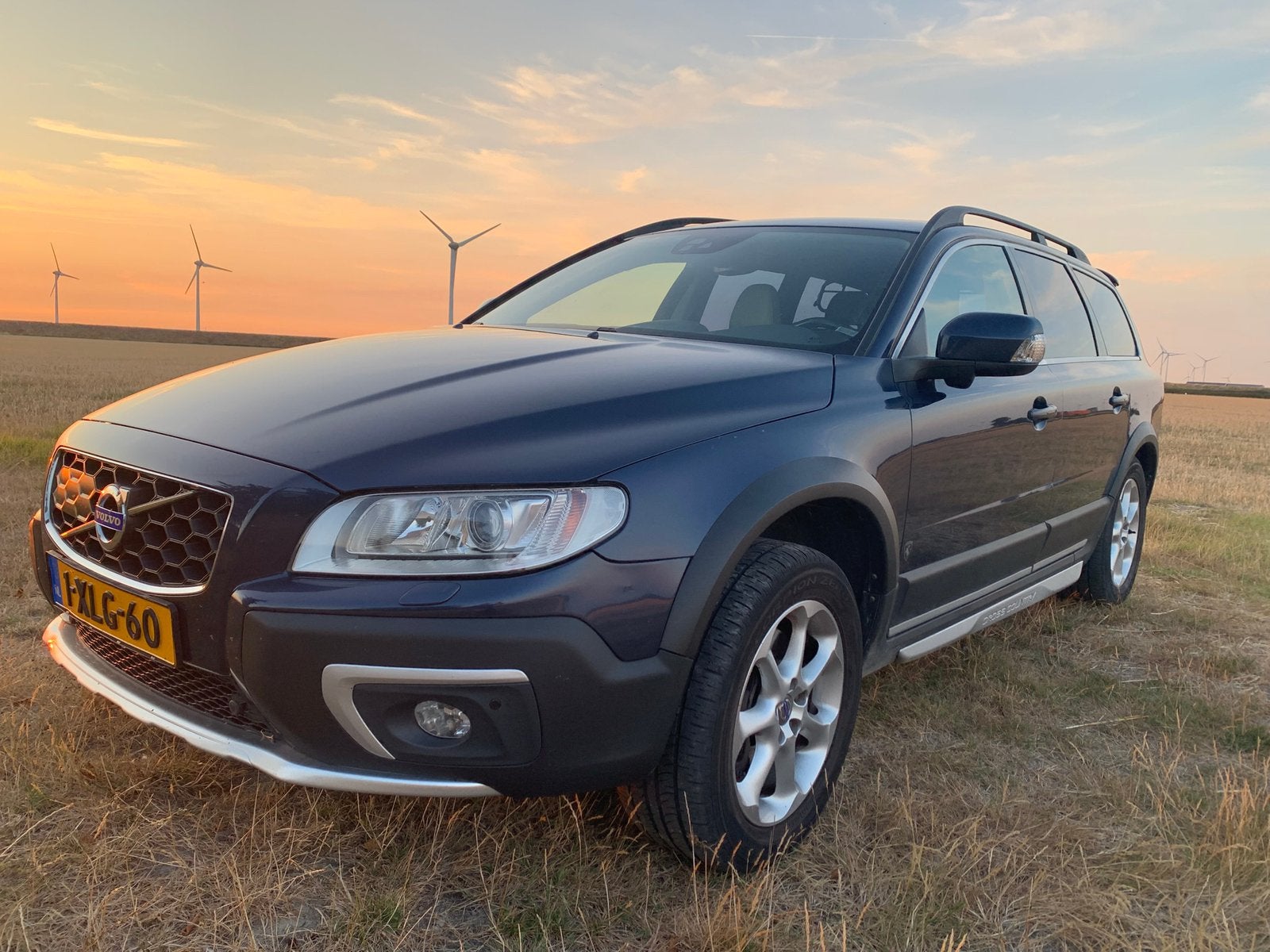 Volvo XC70 D4 Summum | Automaat | ACC | Leder | Schuifdak, Auto's, Volvo, 1800 kg, XC70, Stationwagon, Diesel
