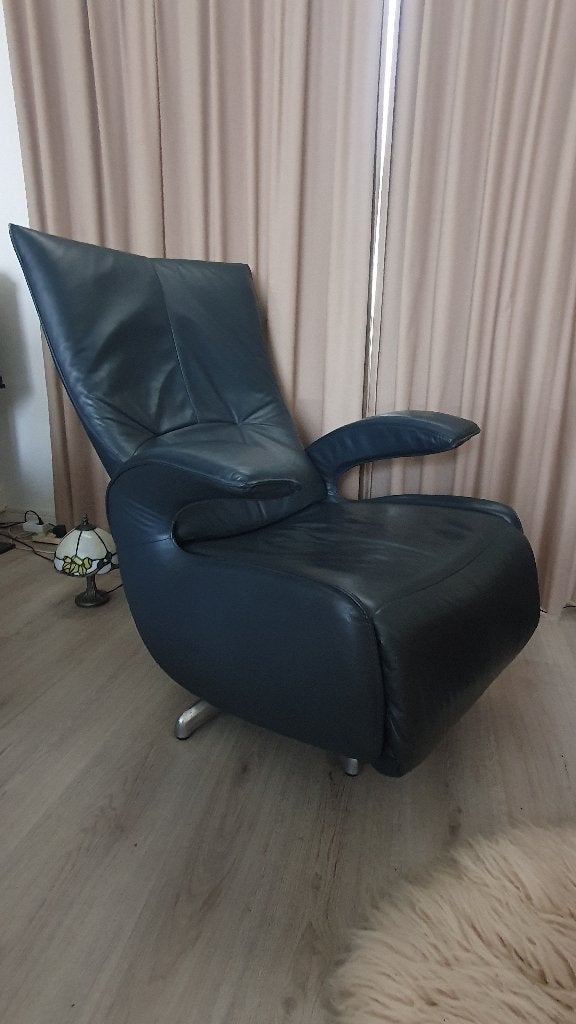 Relaxfauteuil, blauw leder, in goede staat, Huis en Inrichting, Fauteuils, Ophalen, Gebruikt, Minder dan 75 cm, Leer