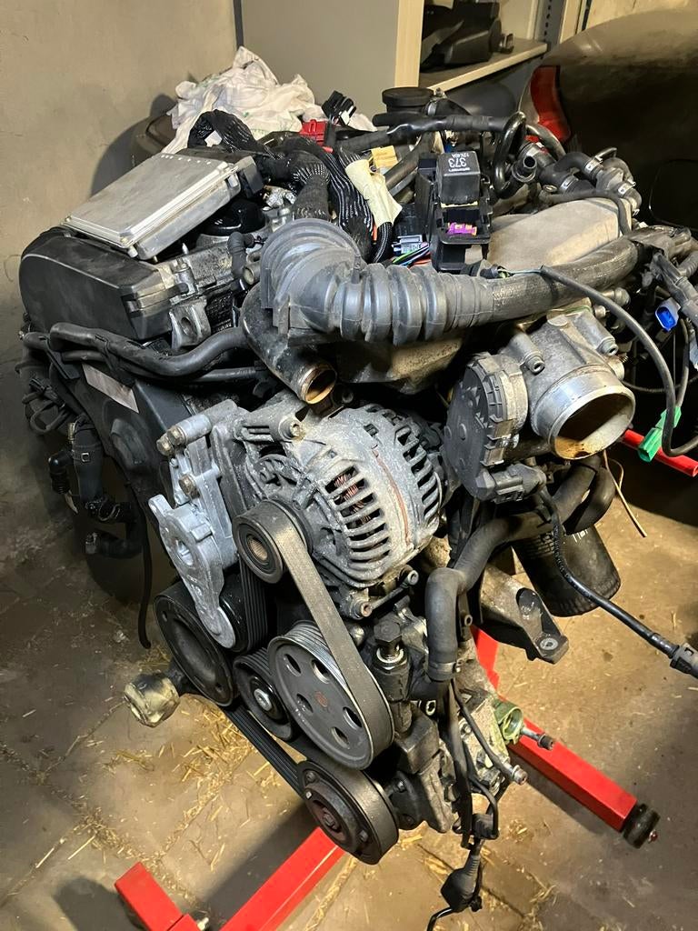 Audi A4 b6/b7 1.8 20vt lengterichting turbo motor code BFB, Ophalen, Gebruikt, Audi