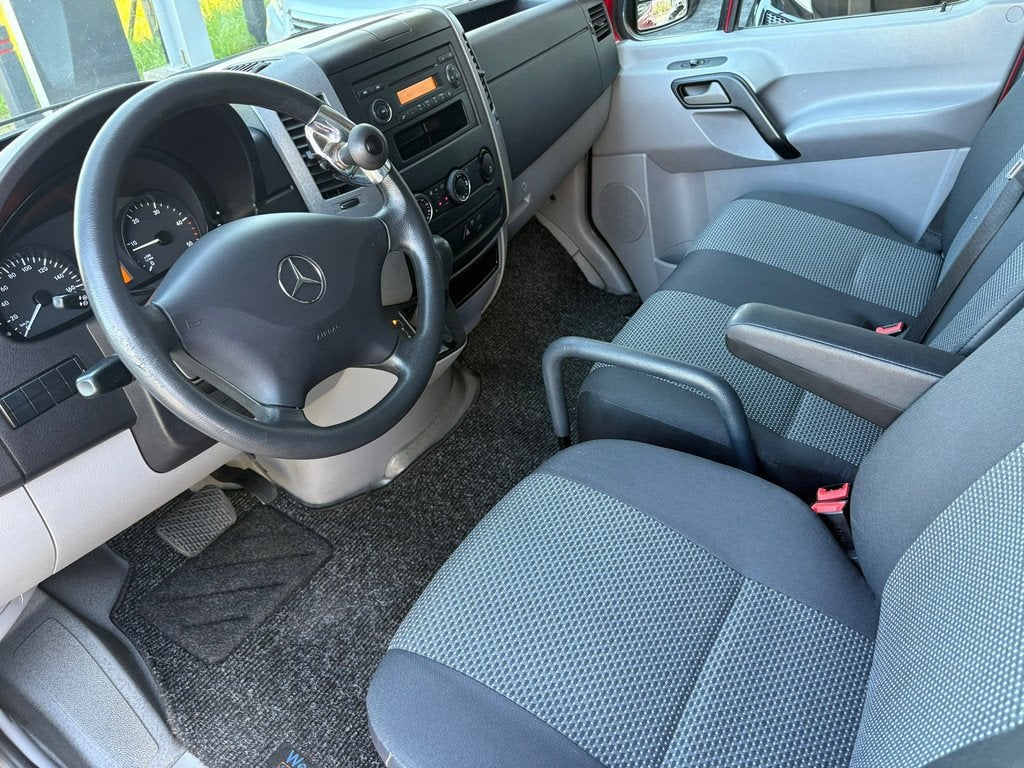 Mercedes-Benz Sprinter 210 2.2 CDI 325 Airco Automaat, Auto's, Bestelauto's, Automaat, Euro 5, Gebruikt, Zwart