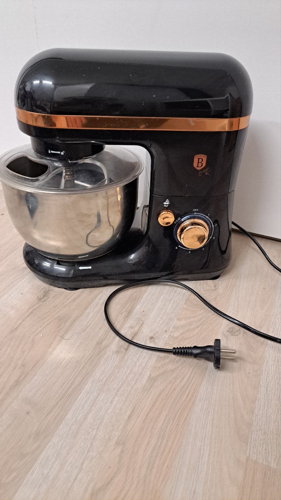 Keukenmachine / mixer zwart met goud – compleet met alle acc, Ophalen, Gebruikt, 3 snelheden of meer